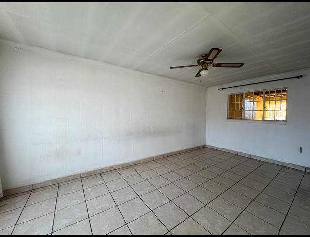 3 BEDROOM HOUSE FOR SALE IN HUNTINGDON